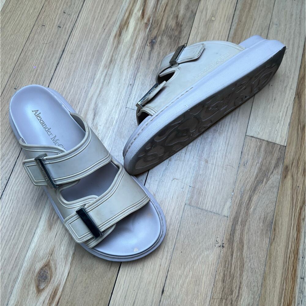 Alexander McQueen Hybrid Rubber Slides Beige Tea Rose Sandals Women 38 US 8 FLAW - Picture 4 of 16